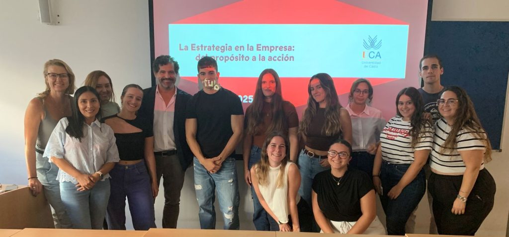 Visita de D. Yago Martin Dapena, General Manager en Smartbox Group